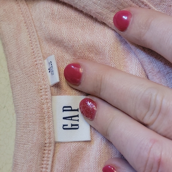 Gap Tank Top - Picture 2 of 4